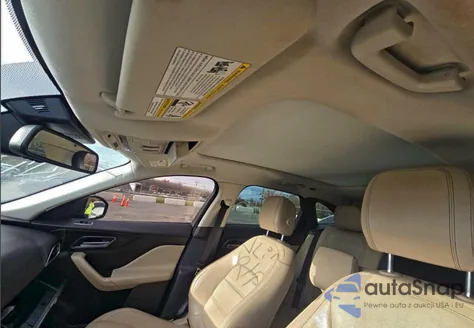 2017 Jaguar F-Pace Prestige z USA, uszkodzony, nr VIN SADCK2BV1HA497436